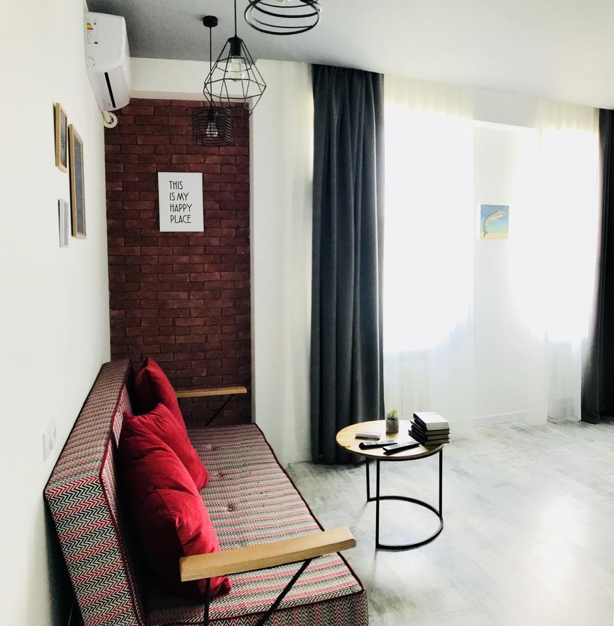 City Center Apartments By Happy Place Тбилиси Экстерьер фото