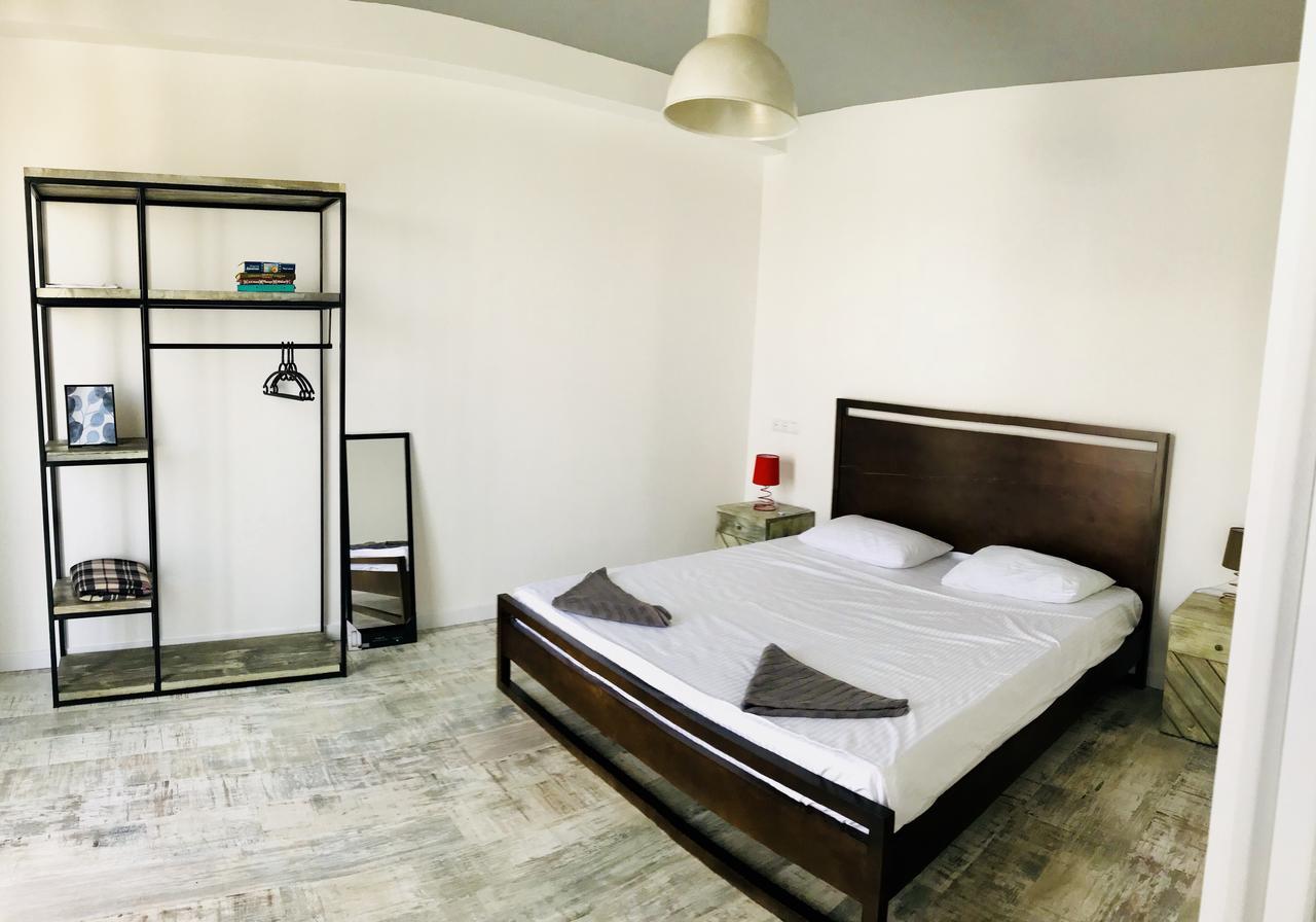 City Center Apartments By Happy Place Тбилиси Экстерьер фото