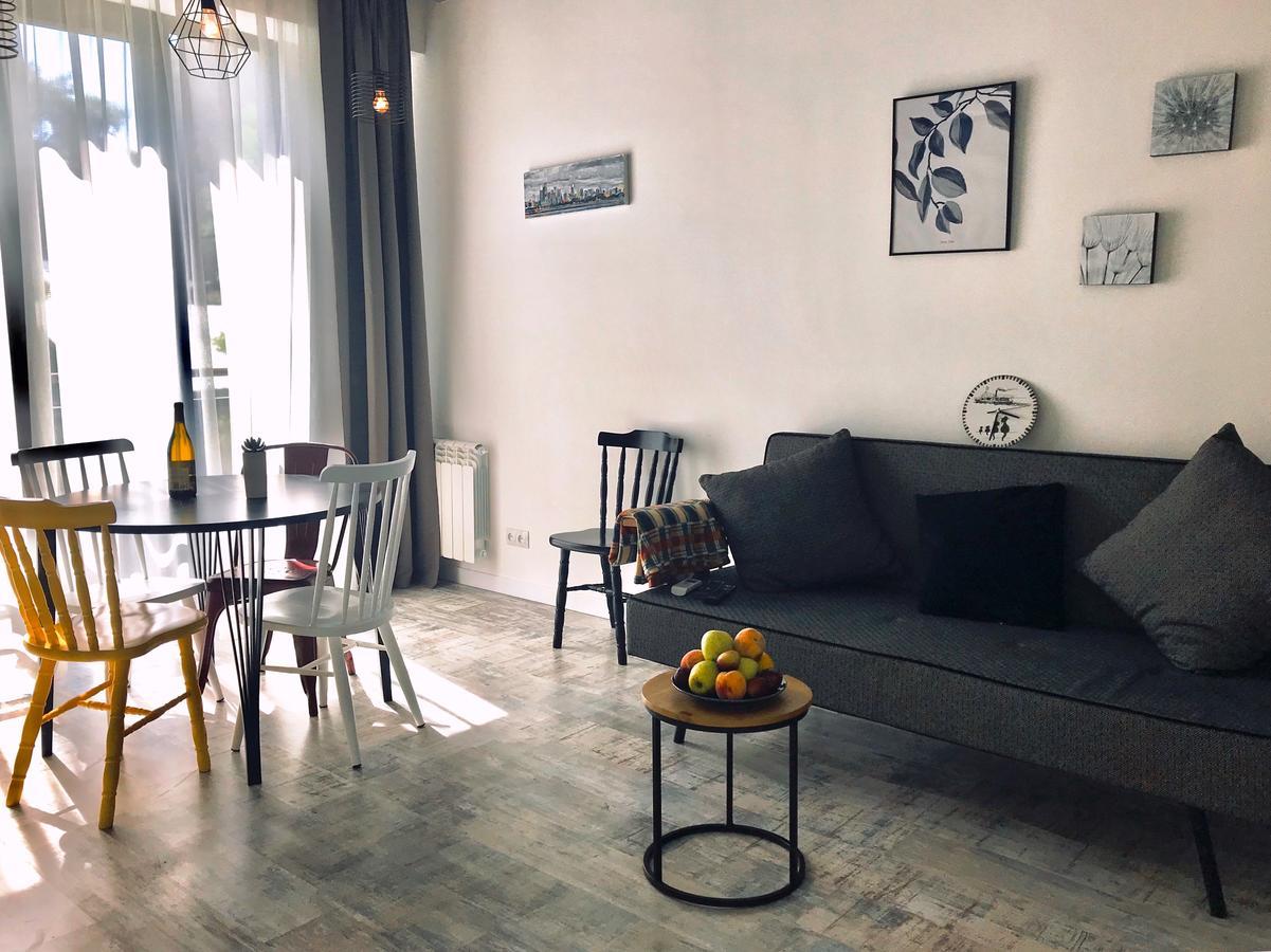 City Center Apartments By Happy Place Тбилиси Экстерьер фото